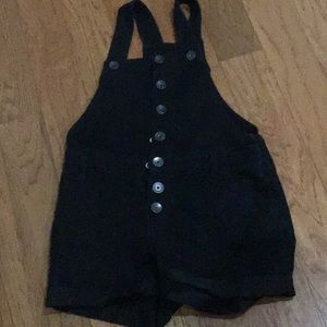 Girls overalls in size 6